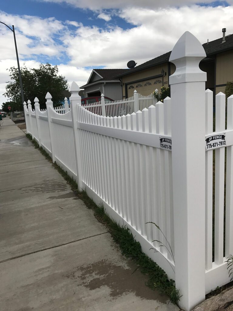 white vinyl fence